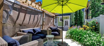 Family-Friendly Luxury 3BR, 2F+2H BA / Walk Elmwood / Garage / EV Charger / AC