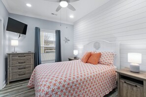 3 bedrooms, iron/ironing board, free WiFi, bed sheets