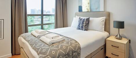 2 bedrooms, iron/ironing board, free WiFi, bed sheets