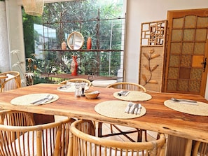 Kontinental frukost varje dag (EUR 19 per person)