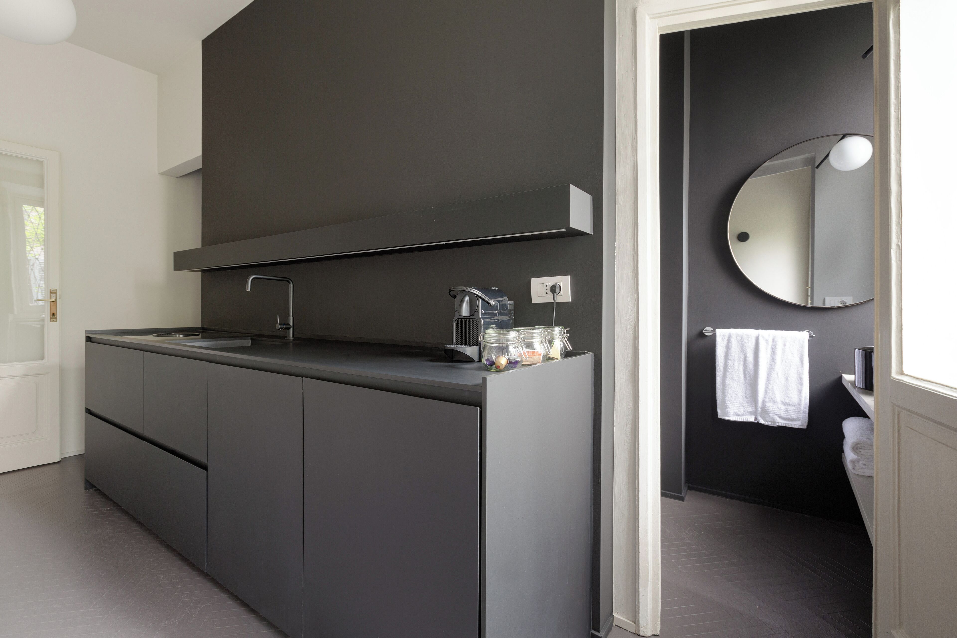 Apartament | Cuina privada | Frigorífic, placa de cuina, cafetera exprés i cafetera i tetera 