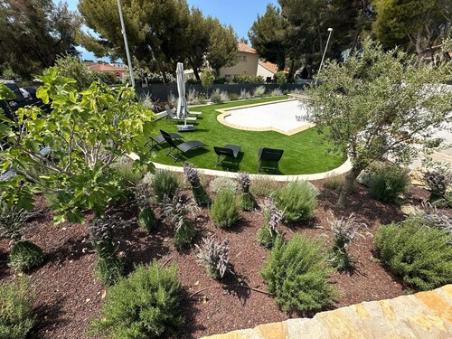 Splendid 5* villa, heated pool, sea view, 850m from Capelan beach