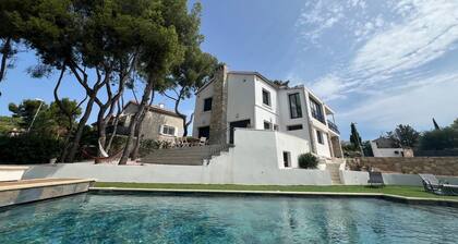 5-Star Villa | Heated Pool | Beach Within Walking Distance | Petanque Court