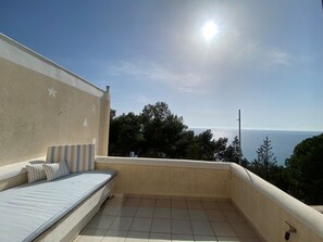 House, Smoking | 2 bedrooms