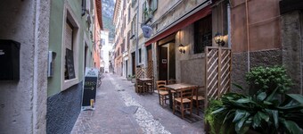 Deluxe Two-Bedroom Apartment