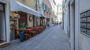 Ristorazione all'aperto