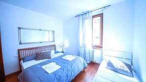 2 bedrooms