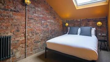 2 bedrooms, iron/ironing board, free WiFi