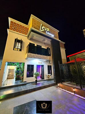 Apartment | Exterior - 2 Bed Apartment 1 - Stylish Benin City Retreat (Benin City)