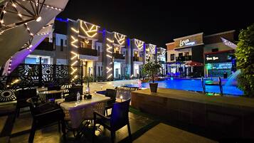 House | Dining
