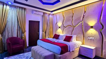 House | 2 bedrooms, free WiFi, bed sheets