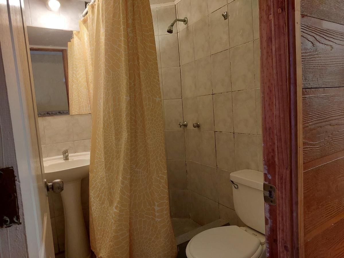 Kahden hengen standard-huone | Kylpyhuone