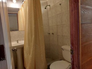 Chambre Double Standard | Salle de bain