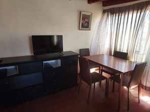 Comfort Quadruple Room | Free WiFi, bed sheets - Hostal El Gallego III El Quisco (El Quisco)