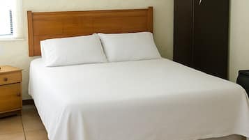 Economy Double Room | Free WiFi, bed sheets