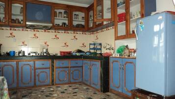 Refrigerador, utensilios de cocina