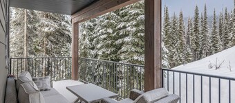 Modern Whole Duplex - Sleeps 24! Both sides, 2 hot tubs, garages, ski in/out!