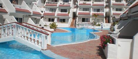 Apartment | Pool | Outdoor pool