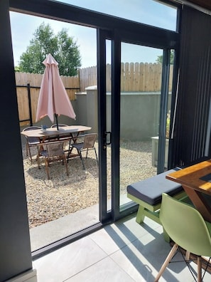 Outdoor dining - Mountain view 3bed home on west coast of Ireland. 5km outside Ballina Co. Mayo (MO)