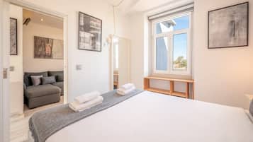 2 habitaciones, tabla de planchar con plancha, internet y ropa de cama