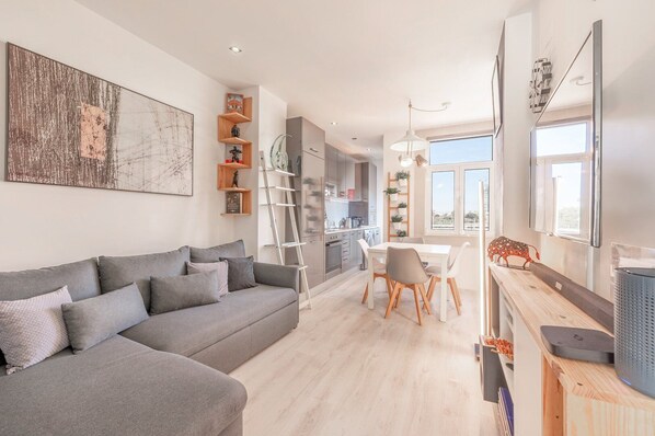 Téléviseur, livres