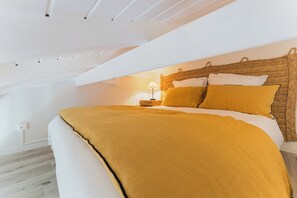 1 bedroom, iron/ironing board, free WiFi, bed sheets - Cosy, refurbished apartment, marina view (Le Gosier)