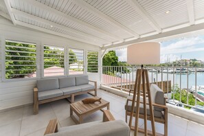 Property grounds - Cosy, refurbished apartment, marina view (Le Gosier)