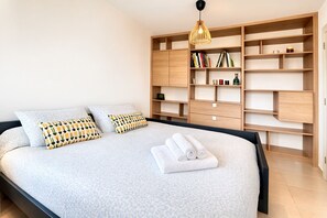 2 dormitorios, tabla de planchar con plancha, wifi y ropa de cama