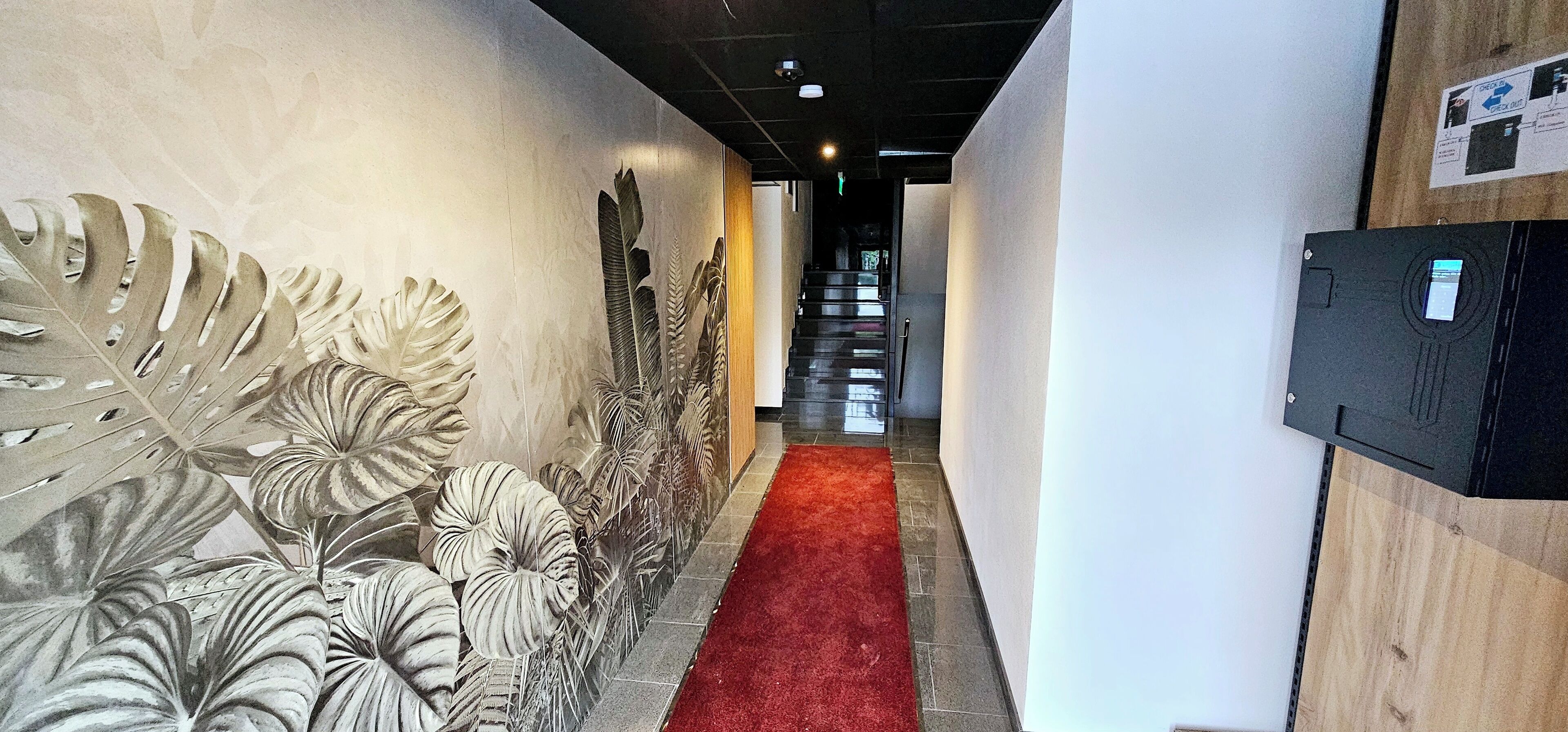 Check-in/check-out kiosk