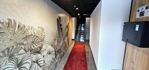 Quầy thủ tục nhận/trả phòng