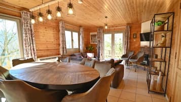 Fireplace, DVD player