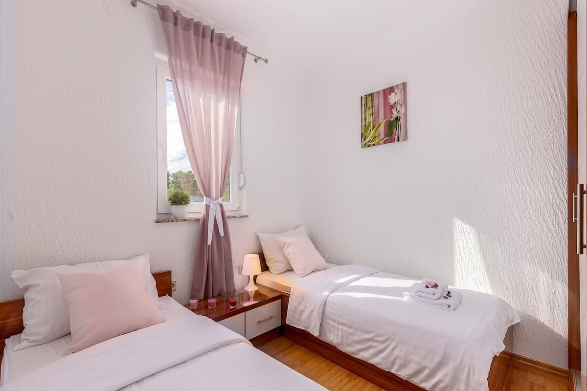 舒適公寓, 3 間臥室 | 13 間臥室、床單