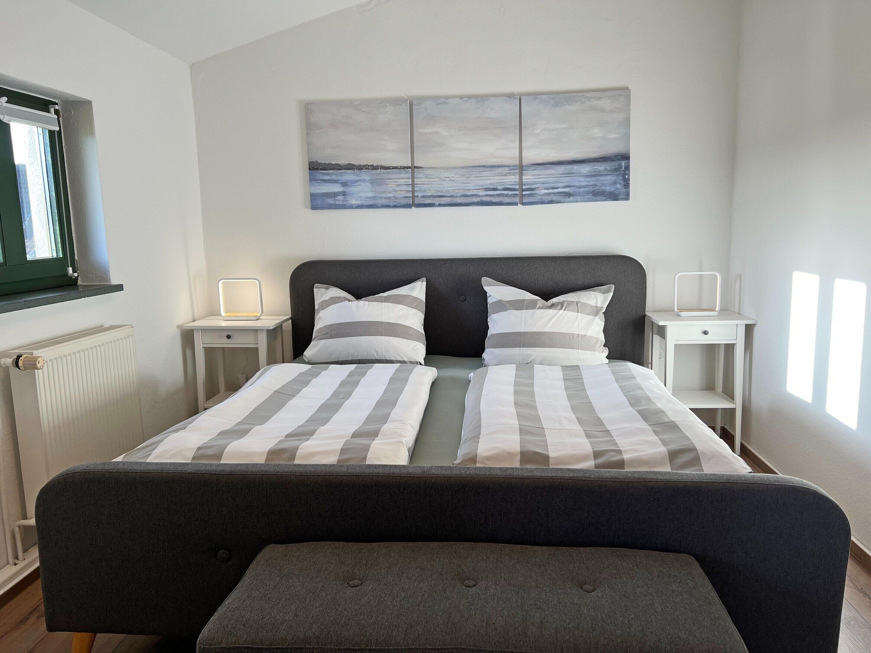 Classic Apartment, 2 Bedrooms | 4 bedrooms, individually furnished, bed sheets