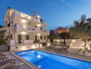 Exterior - Modern Apartment in Slatine With Terrace (Split)