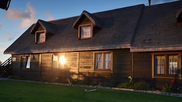 Deluxe Cottage, 1 Bedroom | Pemandangan dari hartanah