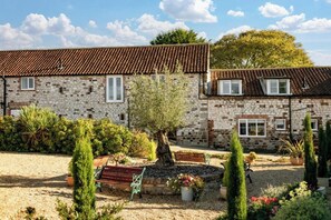 Exterior - Martinmas Cottage
 (Sewerby)