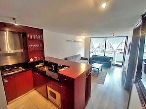 Apartament Deluxe | Cuina privada | Bullidora elèctrica i torradora 