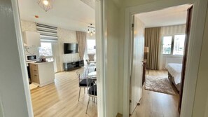 Interior - 1-bedroom, nearby services&park, Wifi, parking-AE8 (İstanbul)