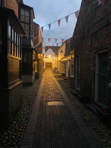 1br-balcony-petfriendly-garden-free Parking