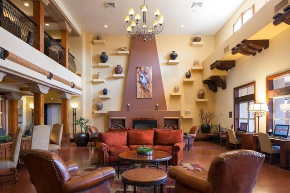 Interior - Cozy 1-bedroom resort with AC, WiFi in superb Scottsdale (Scottsdale)