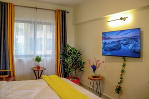 Apartment | 1 bedroom, free WiFi, bed sheets - Kingbed/privatee/fastwifi/tv/ensuite (Syokimau)