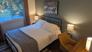 4 Schlafzimmer, Schreibtisch, Bügeleisen/Bügelbrett, WLAN