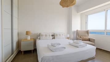 1 slaapkamer, een strijkplank/strijkijzer, gratis wifi, beddengoed