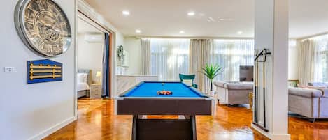 Spielezimmer