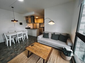 Appartamento | Area soggiorno | TV