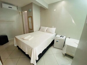 Comfort driepersoonskamer | Gratis wifi, beddengoed