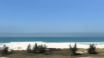Basic Apartment | Beach | Beach nearby, white sand