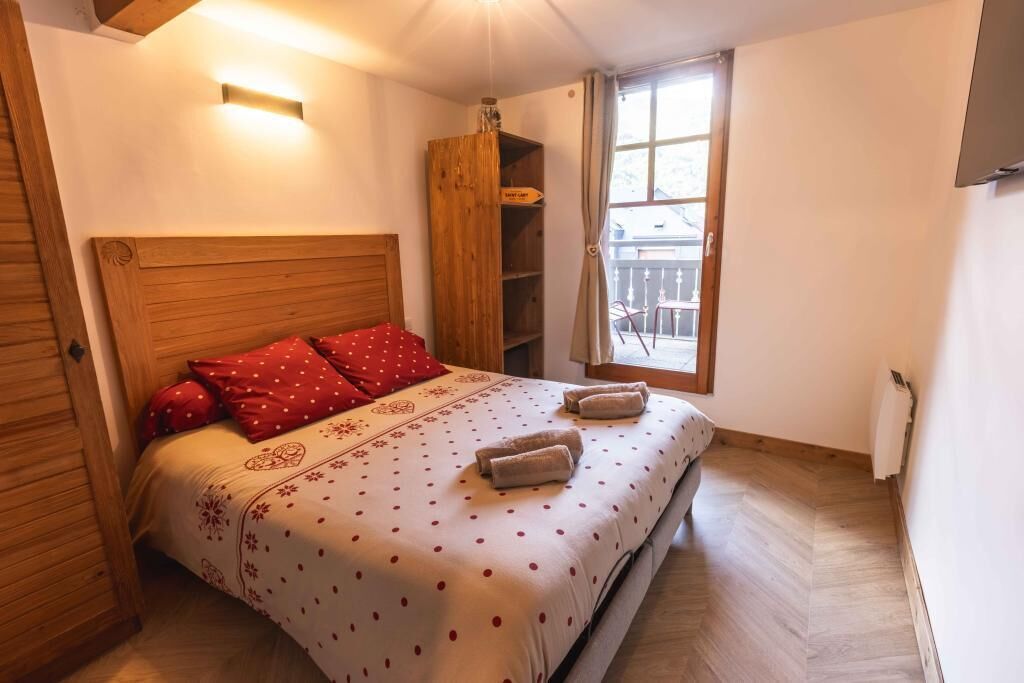 3 chambres, fer et planche à repasser, lit parapluie, Wi-Fi gratuit