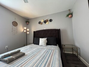 1 室のベッドルーム、アイロン / アイロン台、WiFi、ベッドシーツ