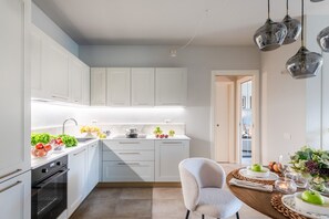 Fridge, microwave, oven, dishwasher